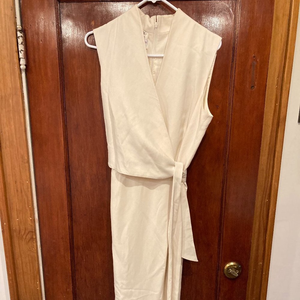 Jones New York sleeveless wrap dress